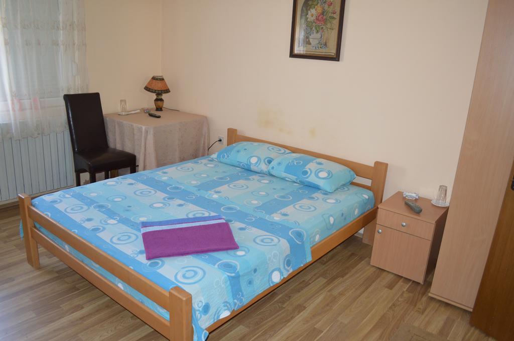 Pansion Lug Belgrade Room photo